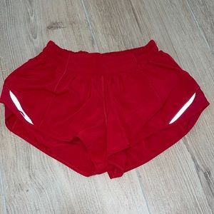“Dark Red” Hotty Hot Lululemon Low-Rise Lined Short 2.5”